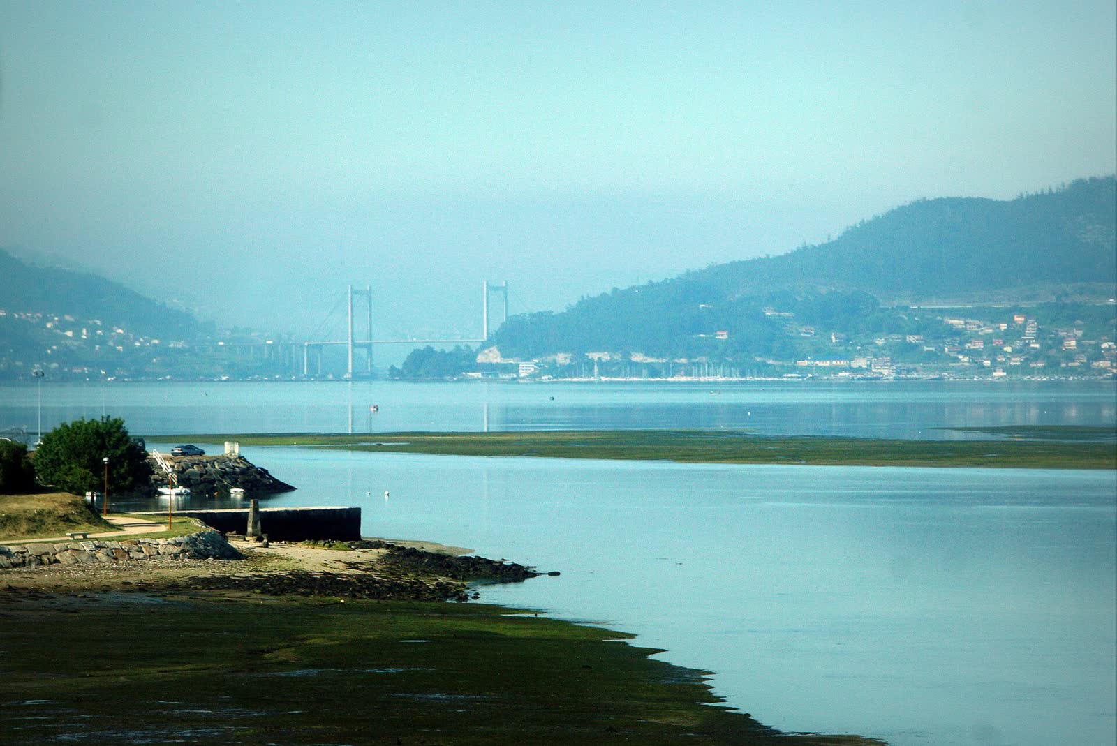 The Vigo estuary and the Rande bridge