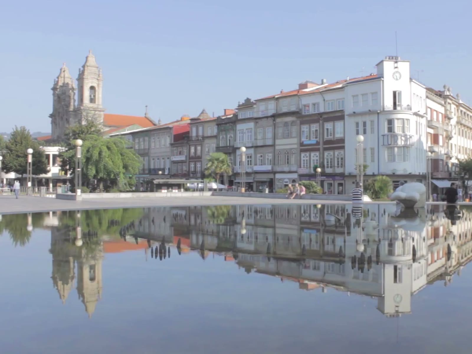 Avenida Central in Braga (frame from the BragaMob video)
